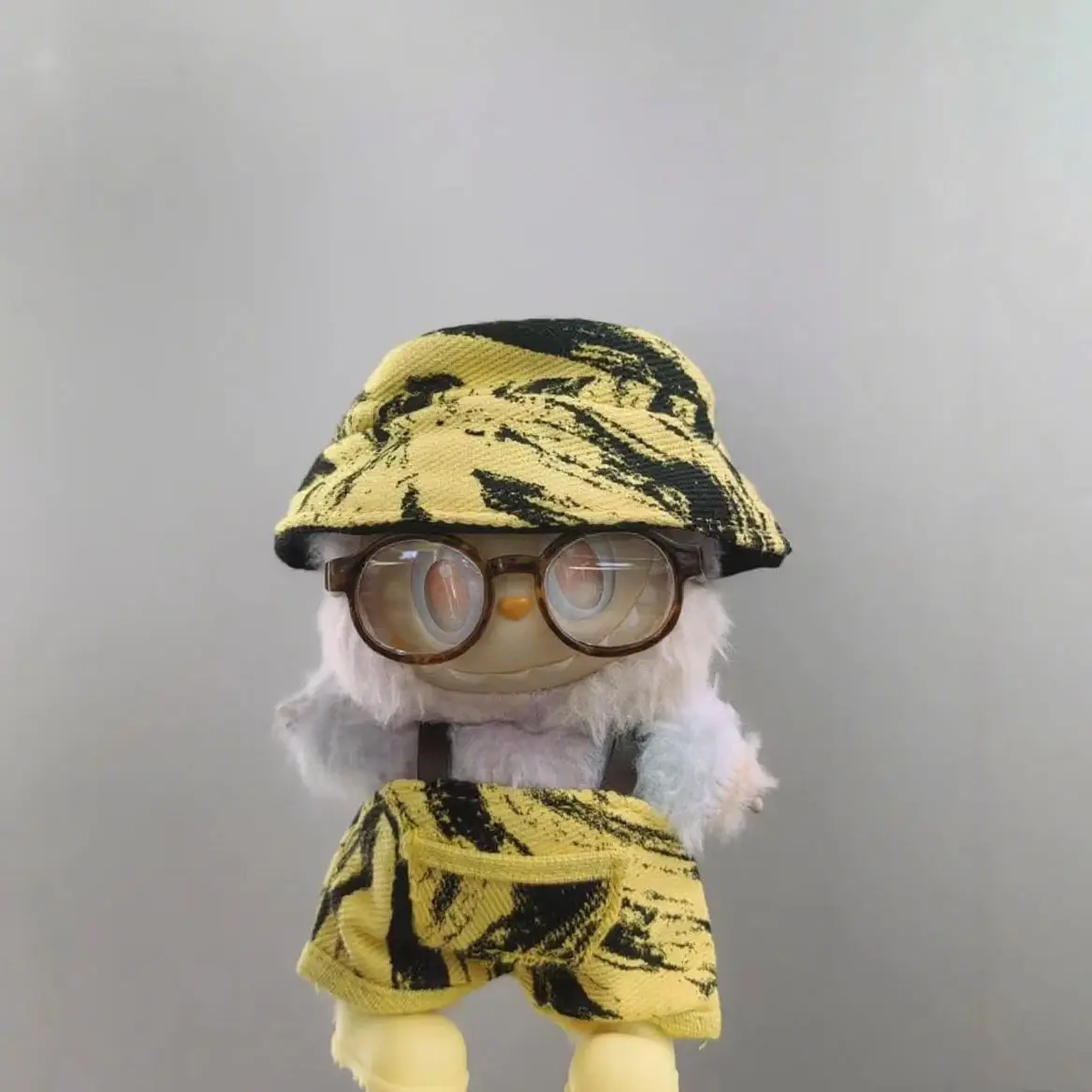 

Clothes For Labubu Trendy Yellow Denim Print Bucket Hat Overalls Set Fits 15 /17cm 1st To 3rd Gen