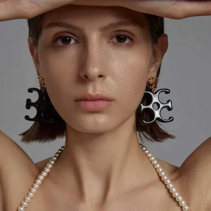 Bead necklace exaggerated earrings, high-end temperament, fashionable and versatile models, personalized niche resin stud