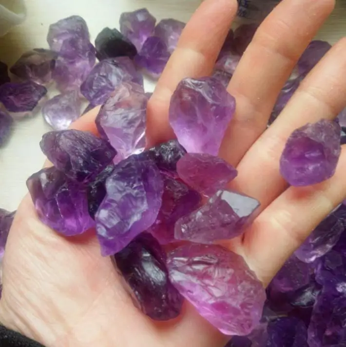 1pcs Natural irregular Purple Fluorite Purple Stone Healing Gravel Sample Mineral Raw Stone Crystal Mineral Jewelry Decoratio