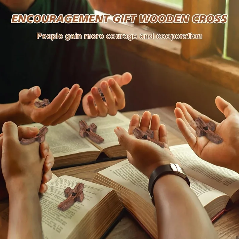 Retro Solid Wood Heart-shaped Hand-held Cross Mini Palm Portable Prayer Cross Church Activity Believers' Souvenirs