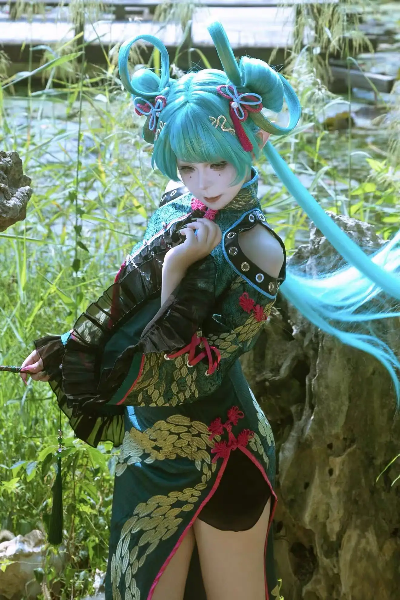 Initial Sound Snake Tone Qipao. Full Embroidery Chinese Style Cheongsam Cosplay Costume. Traditional Oriental Dress for Women.
