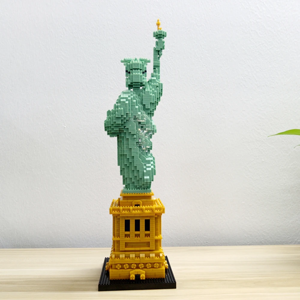 Statue of Liberty Architecture Model Building Blocks Toys: Creative and Educational Set- Perfect Choice for Architecture Fans