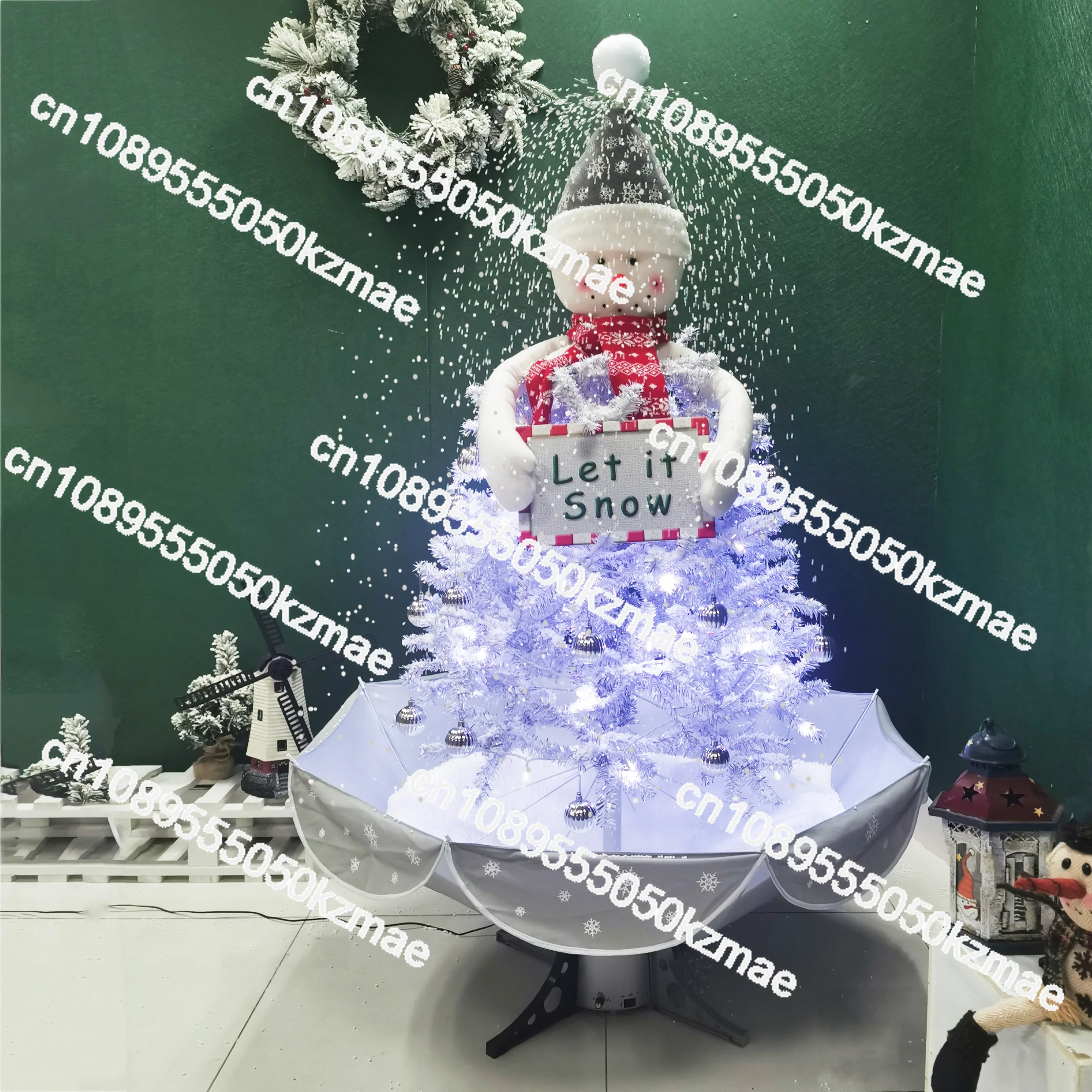 

Pre-lit Snowman on A Silver Christmas Tree with Cards