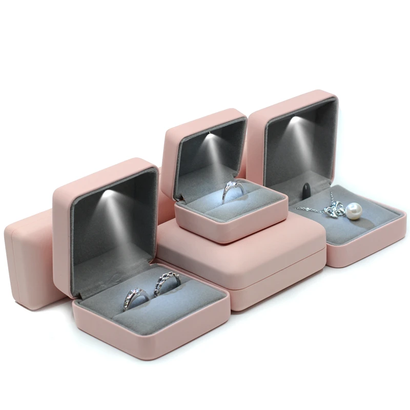 PU Leather Engagement Ring Box For Women Jewelry Pendant Box with LED Light Bracelet Jewellery Case Necklace Display Case