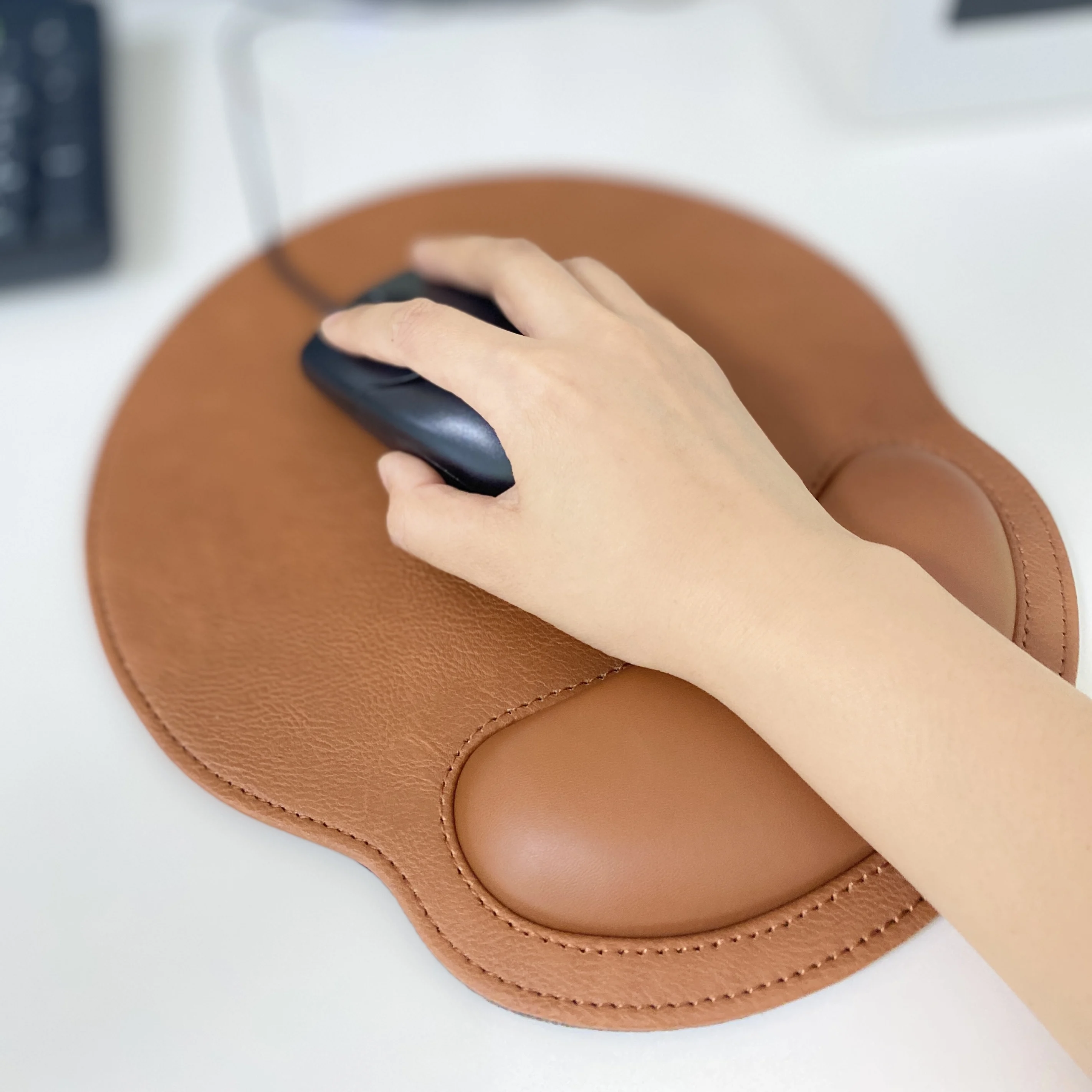 Mouse Pad with Wrist Support PU Leather Mousepad for Laptop Computers Mac Non Slip Rubber Base Memory Foam Wrist Rest Mouse Pads