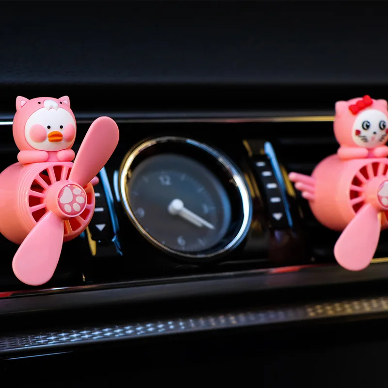 Husky Car Fragrance Car Perfume Air Conditioning Outlet Decoration Small Aircraft Fan Car Fragrance