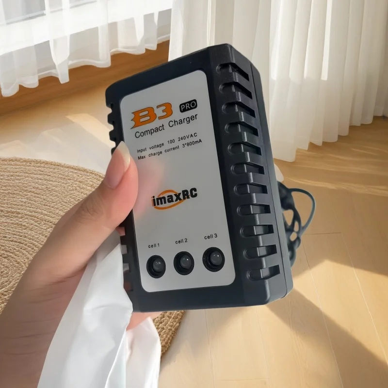 B3 10w 20w charger, lithium battery charger 7.4V 11.1V 2S 3Sb3 fast balance charger factory wholesale