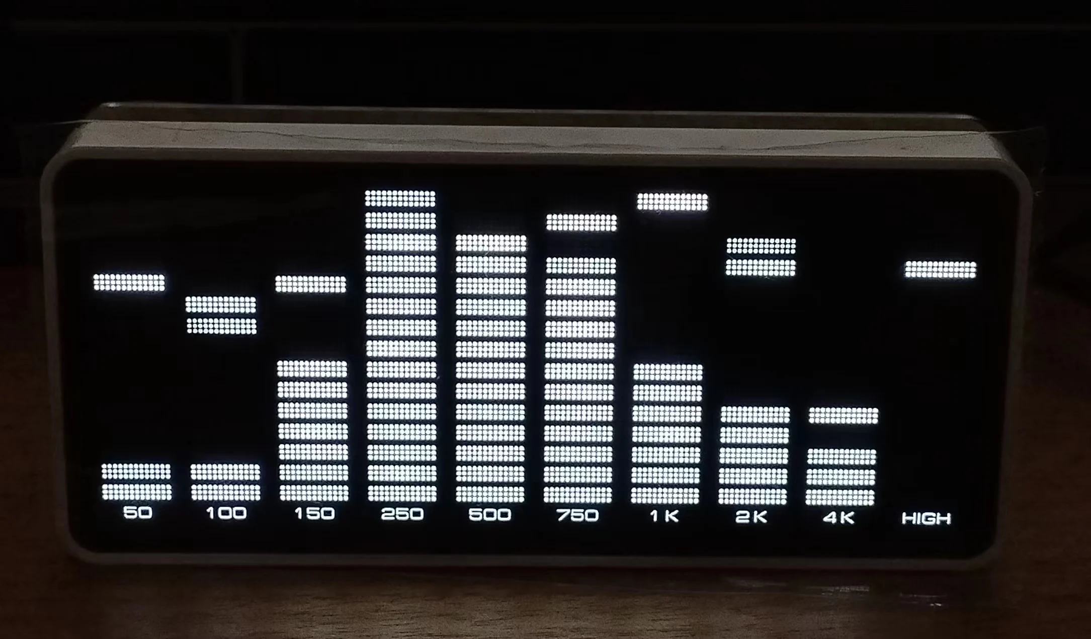 LINK1 AK1016  LED indicator Audio Music spectrum VU Meter Stereo Amplifier Board Adjustable light Speed Board