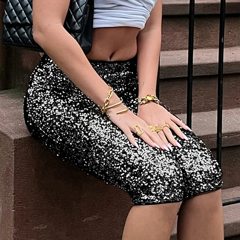 BKLD Hottie 2025 Mid-night Club Party Glitter Paillettes Moda Tight Fit Fianchi avvolti Pantaloni sexy di media lunghezza Pantaloni estivi da donna