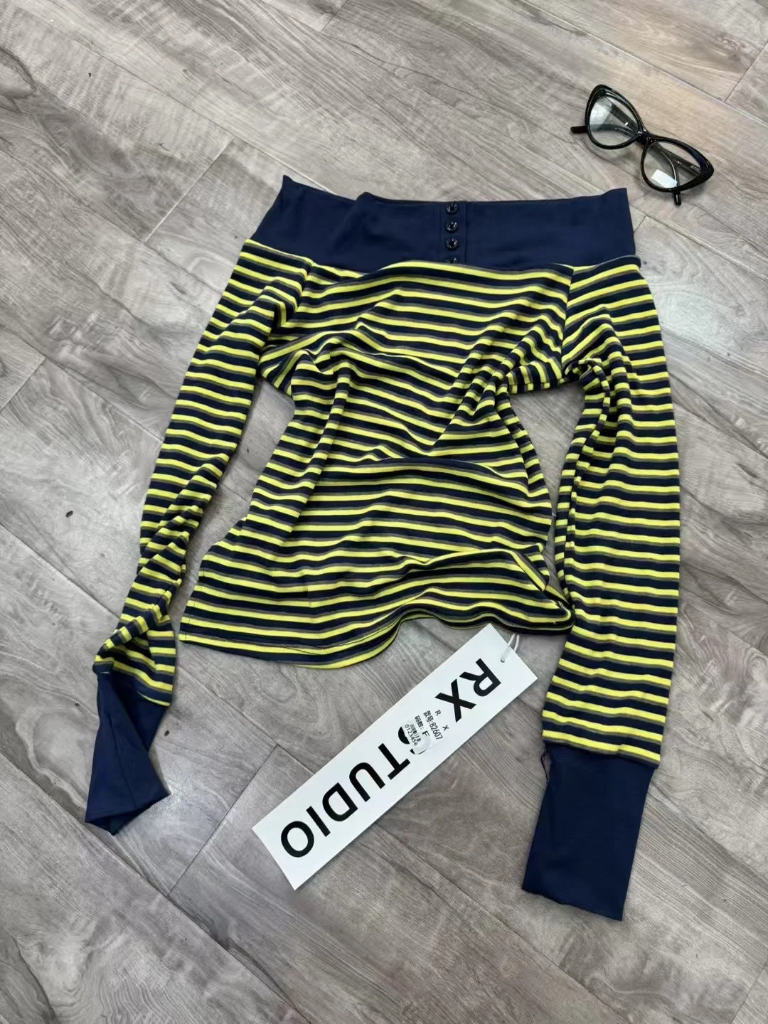 

Slim Fit Striped Long Sve One oulder T-irt Korean Sle Commute Faion Breathable Cotton Autumn New Arrival Women's Top