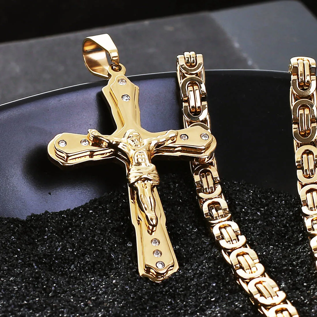 Men's Jesus Crucifix Cross Pendant Long Byzantine Chain Necklace 2 Colors Christian Crucifix Necklace Religious Jewelry