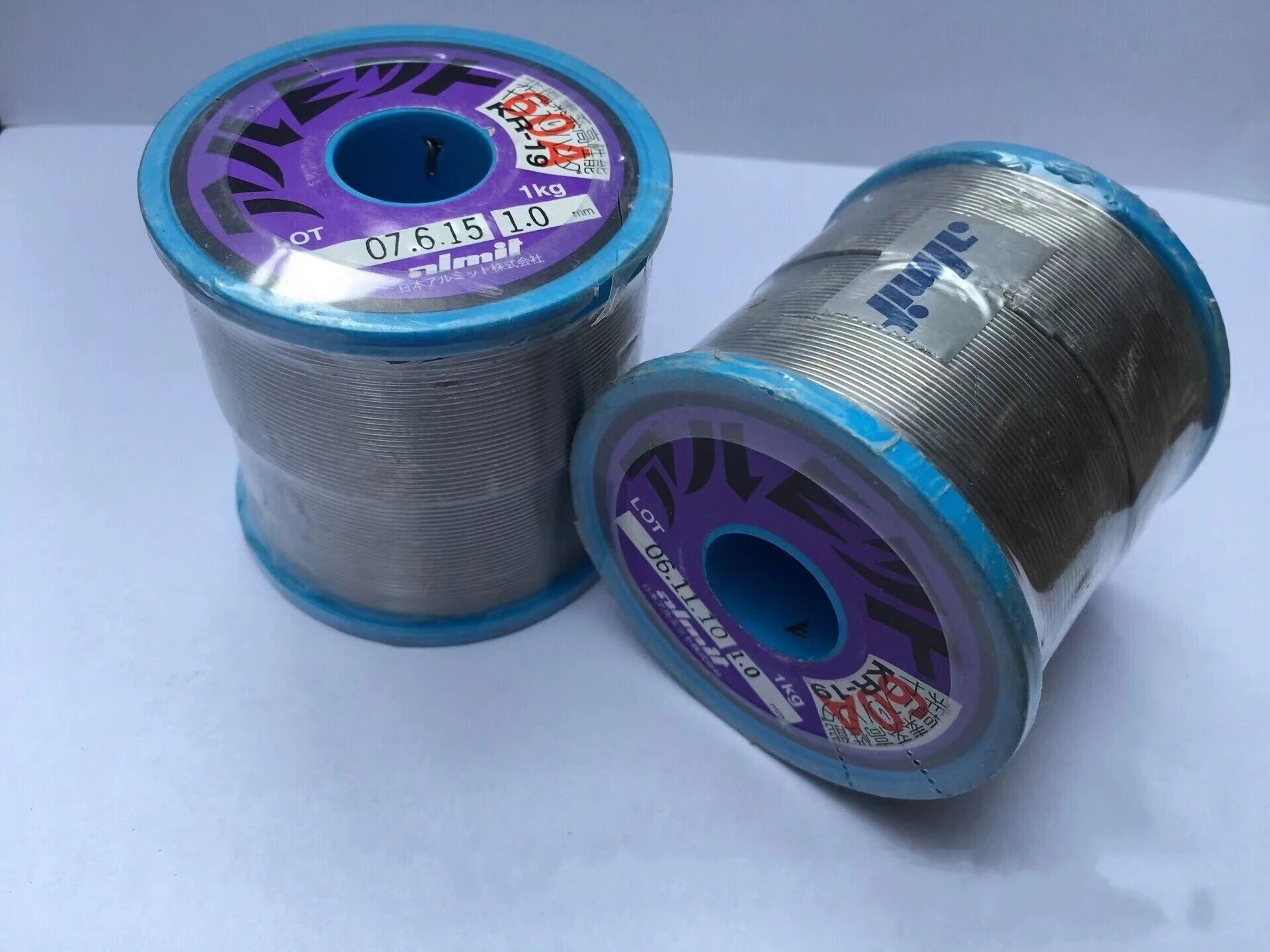 

Imported From Japan With Original Almit KR-19 Stainless Steel Welding Wire And 1.0mm Low Melting Point Imported Soldering Wire