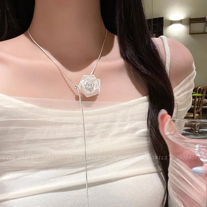 New Cloth Rose Flower Necklace Adjustable Fashion Clavicle Chain Romantic Retro Strap Necklace Women