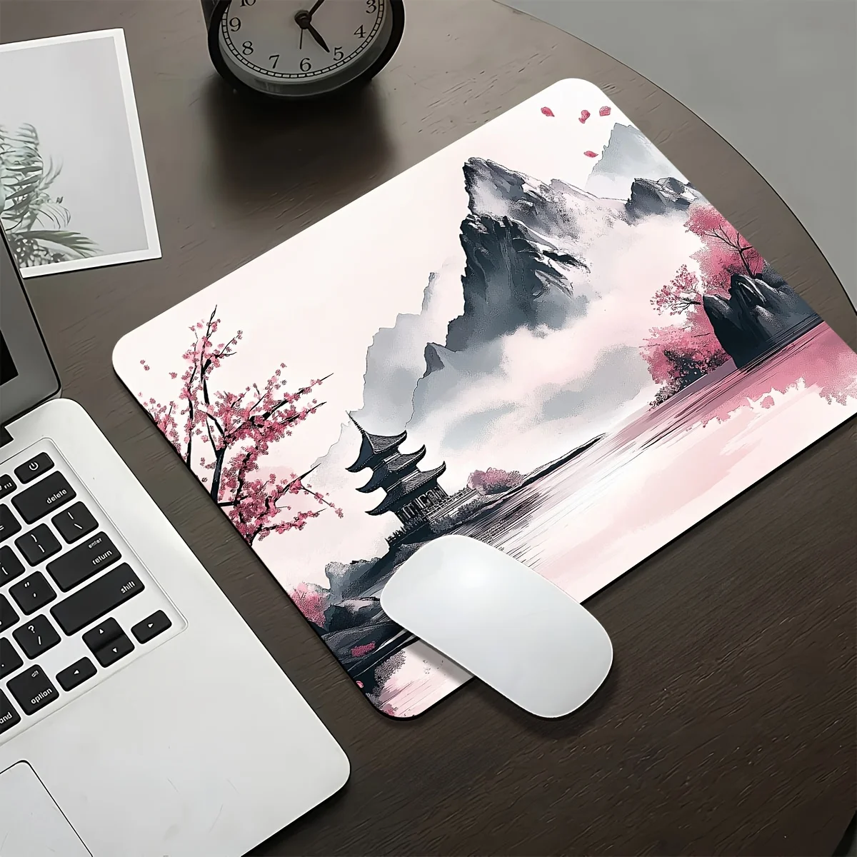 일본 잉크 아트 풍경 마우스 패드 미끄럼 방지 고무 베이스 및 게임용 정밀 가장자리 처리 세척 가능한 폴리에스테르 다양한 크기