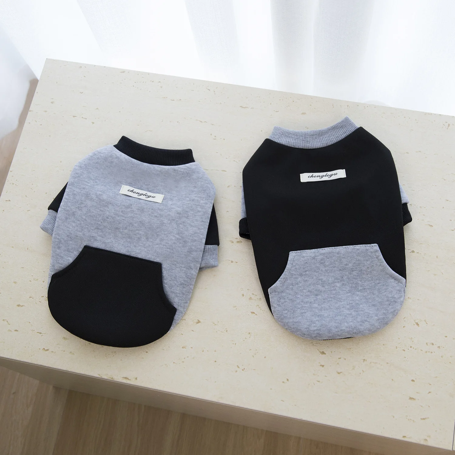 Pet Autumn and Winter Contrasting Hoodie Teddy Cat Home Base Shirt Dog Clothes for Small Dogs Puppy Clothes