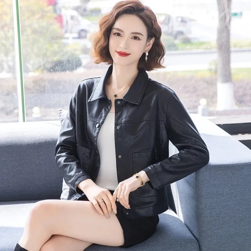 Jaqueta de couro feminina estilo curto 2025 primavera e outono nova versão coreana moda casual versátil pequena jaqueta pu topo