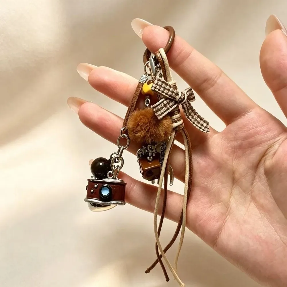 Cute Versatile Resin Camera Keychain Vintage Boho Style Hanging Pendant Hand-Woven Personalized Bag Accessories Commuting