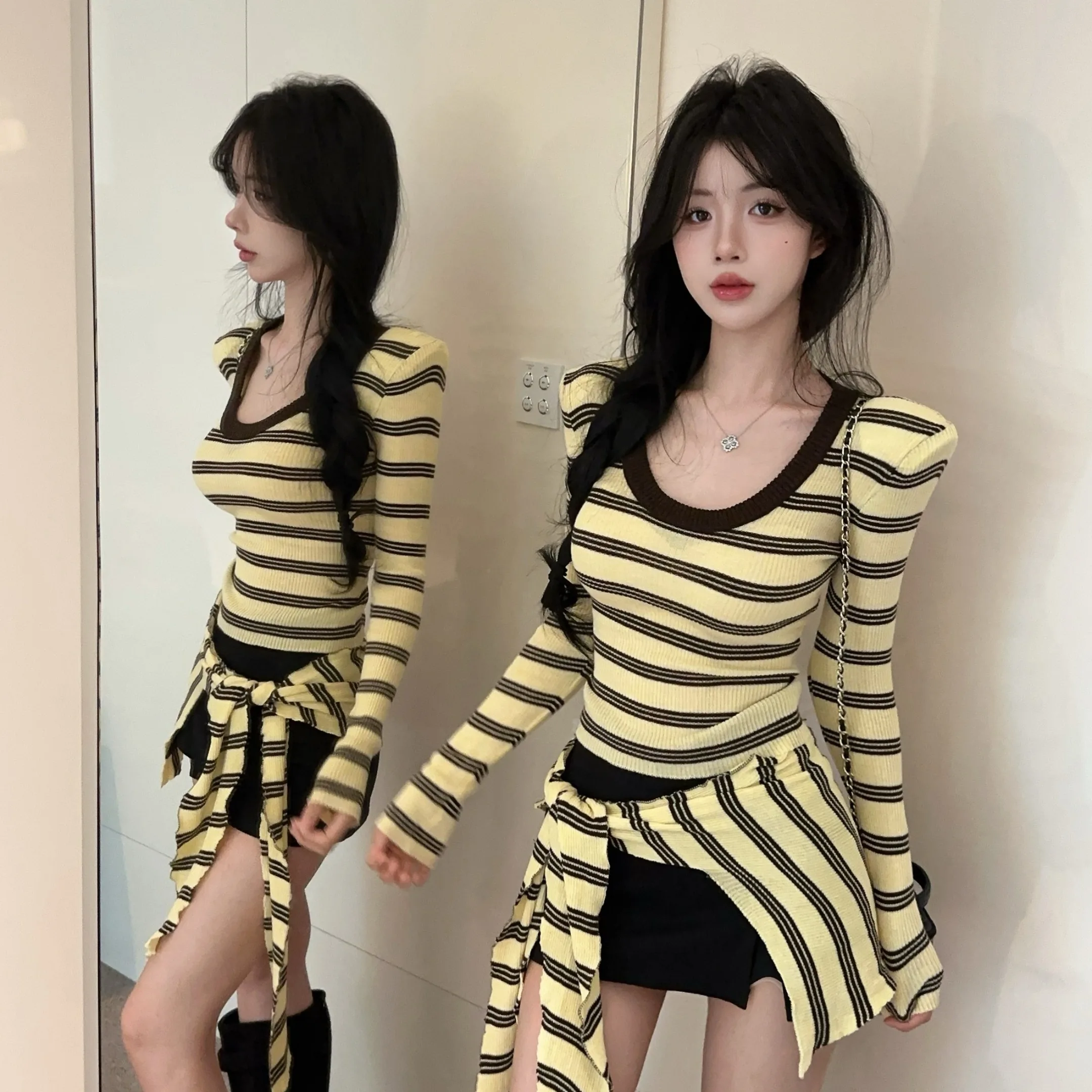 Atasan Rajut Slim Fit Dua Potong Bergaris Korea Modis untuk Wanita Muda, Koleksi Musim Gugur Terbaru