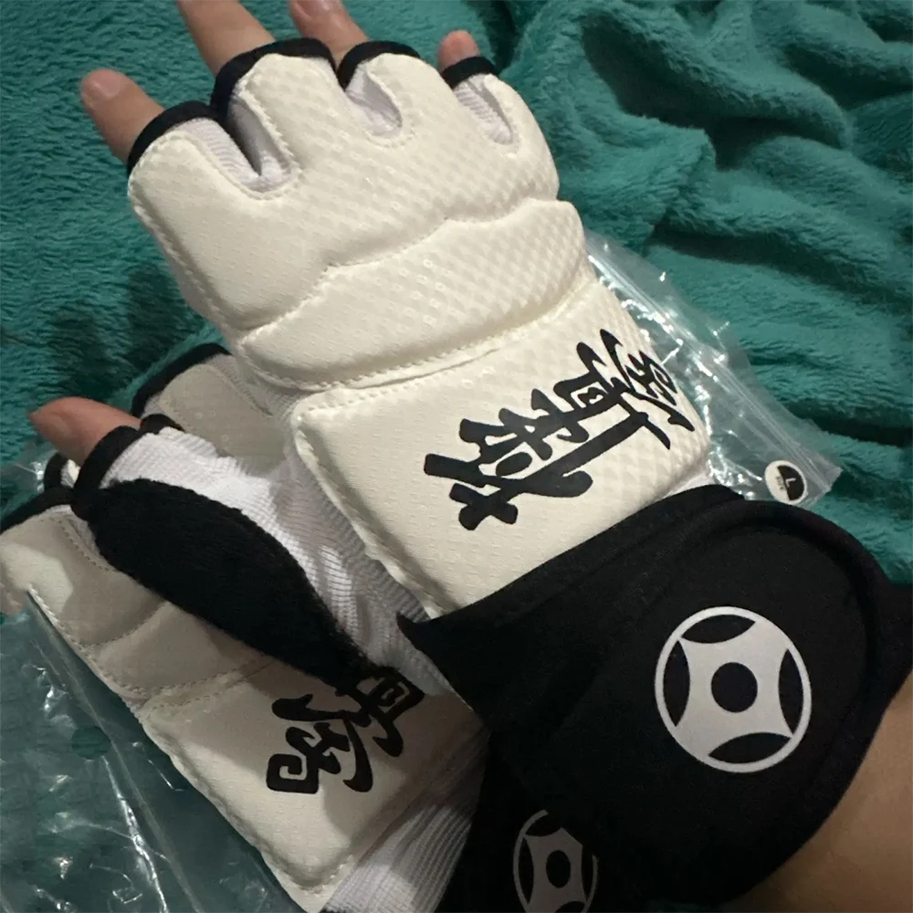 

Hot Karate Kyokushin Gloves Fighting Hand Protector Martial Arts Sports Arts Sports Training Fitness Boxing Gloves