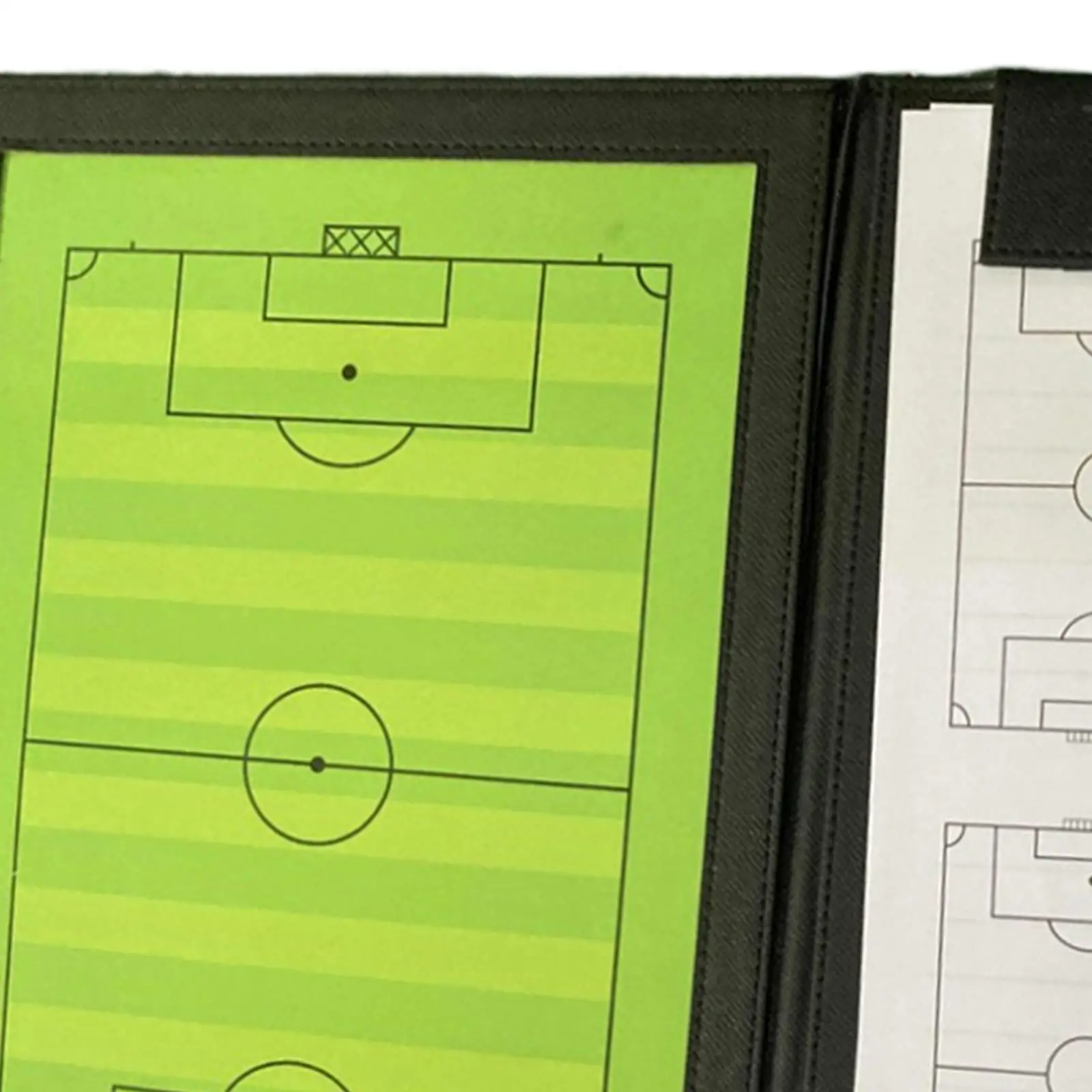 

Тренерская доска для футбола с маркером и клипбордом для разработки стратегий