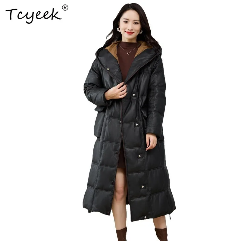 Tcyeek 100% جلد الغنم الطبيعي أسفل سترة النساء 2025 الملابس الشتوية 90% الأبيض بطة أسفل معطف المرأة معاطف منتصف طول