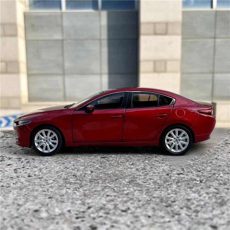 Nuovo 1:18 MAZDA 6 ATENZA modello di auto in lega pressofuso metallo giocattolo veicolo modello di auto collezione di alta simulazione decorazione
