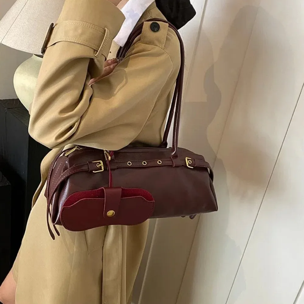 الرجعية بو الجلود تحت الإبط حقيبة سعة كبيرة حزام مشبك حقيبة يد السيدات بلون بوسطن حقيبة يد الشتاء
