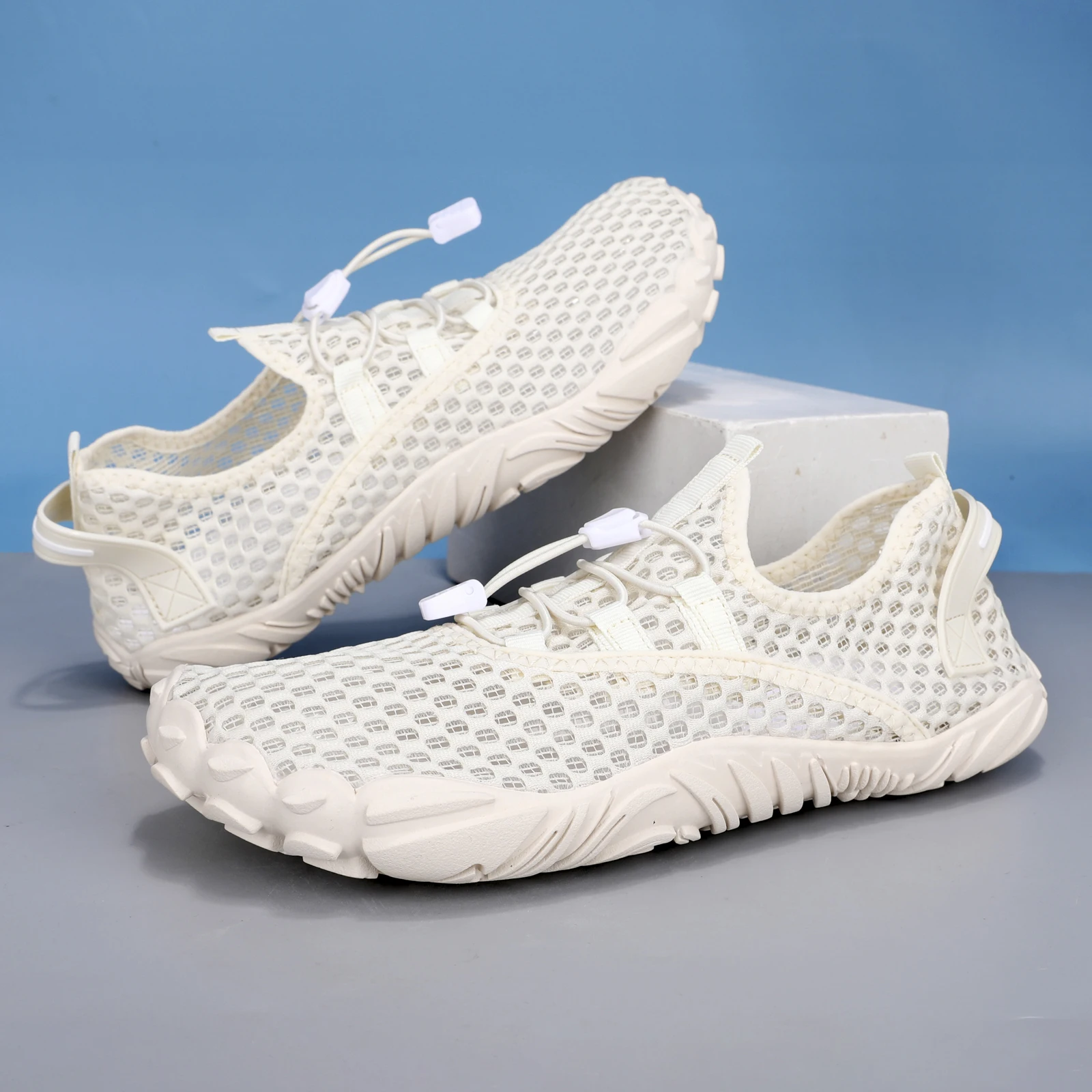 Men Women Breathable Mesh Water Shoes Quick Dry Non-slip Aqua Shoes for Beach Hiking Wading
