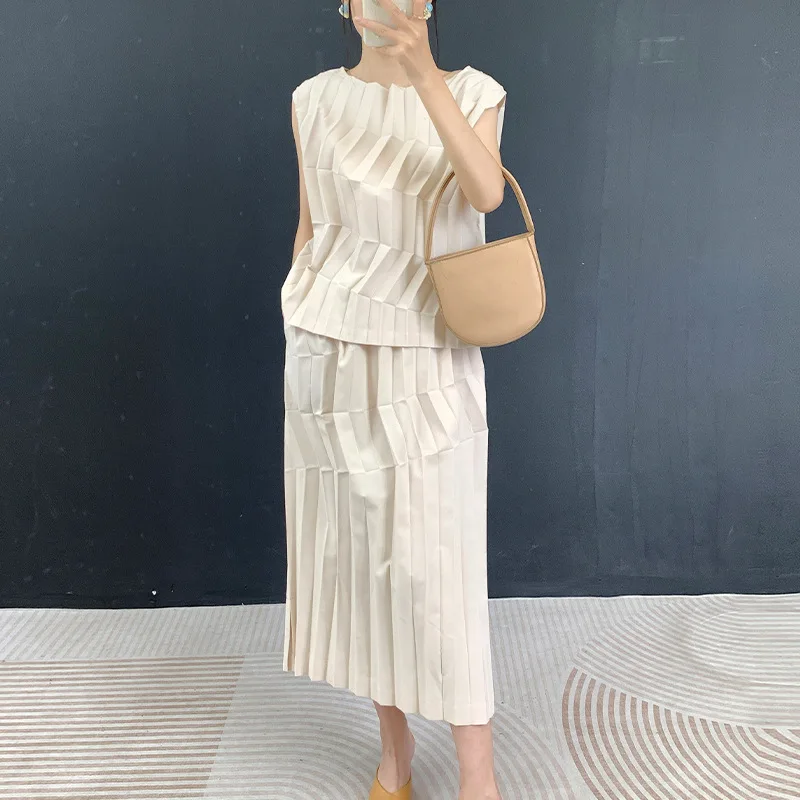 Miyake Niche Design Sense Handmade Pleated Suit Women's Summer Temperament Age-reducing Slim Top Skirt Two-piece Set