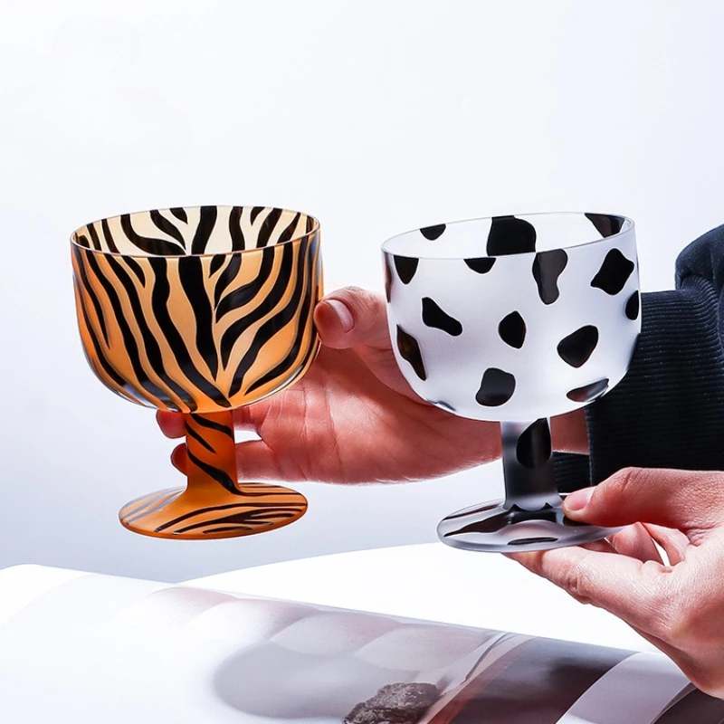 Creative Cartoon High Footed Dessert Cups, Crystal Glass Juice Beer Cup,Milk Ice Cream Cup,Bar Accessories Striped Wine Glasses