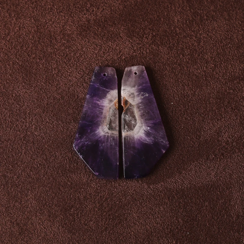 

Серьги-самородки из натурального аметиста, 43x17x2 мм, 6,5 г, принадлежности для изготовления ювелирных изделий из драгоценных камней для изготовления сережек ручной работы