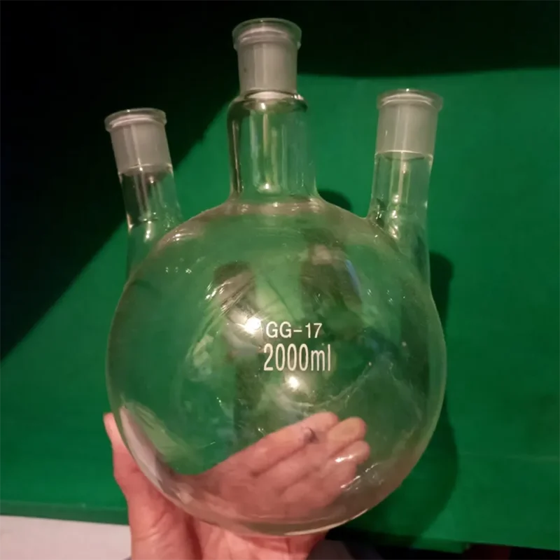 Three-neck round bottom flask 2000ml/24*24*24 inclined three-neck flask round bottom high temperature resistant glass