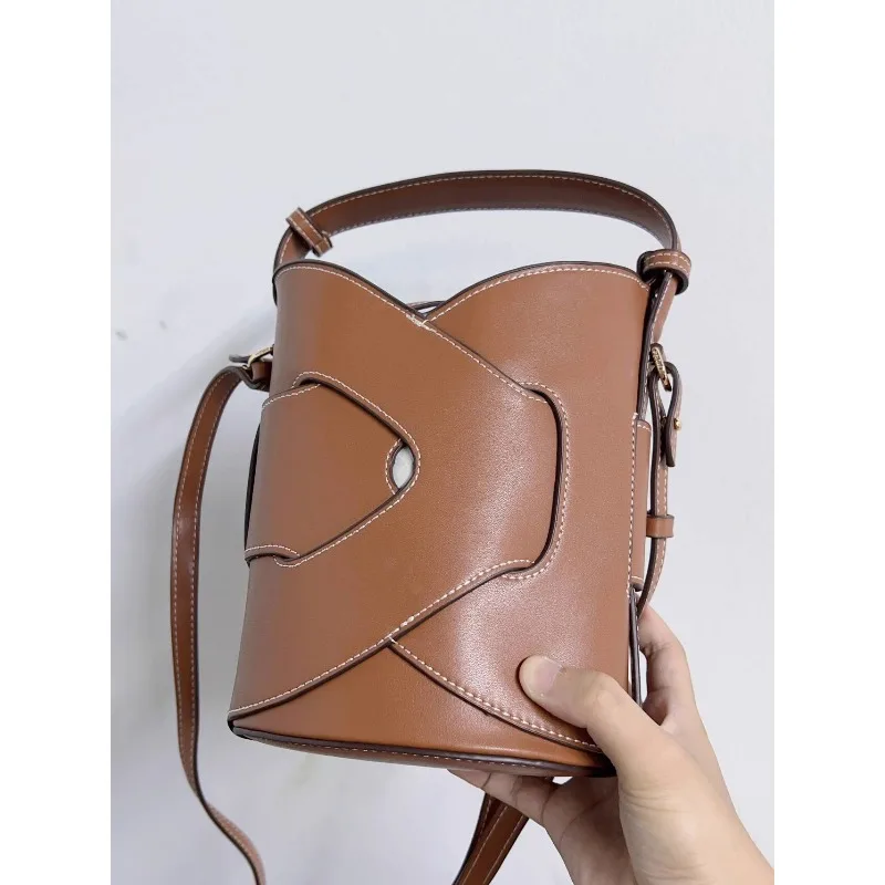 حقيبة يد نسج جلدية منسوجة من الجلد بتصميم متخصص 2025، حقيبة كروس للنساء #1