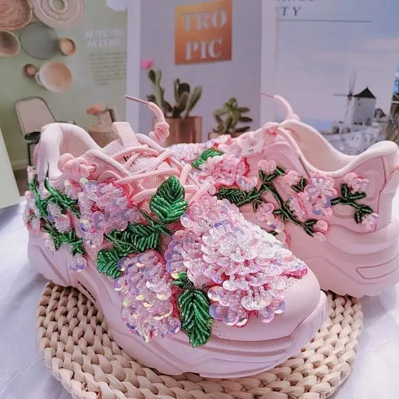 

Sweet Cute Pink Women's Sports Shoes Designer Applique Embroidery Luxury Platform Shoes Lightweight Comfortable Girls Sneaker