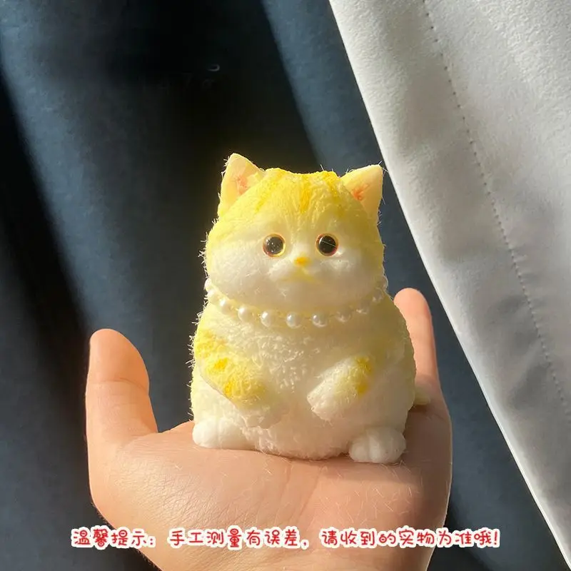 The cute plush cat squeeze toy is a stress-relieving toy that can slowly spring back. This toy is very suitable for...