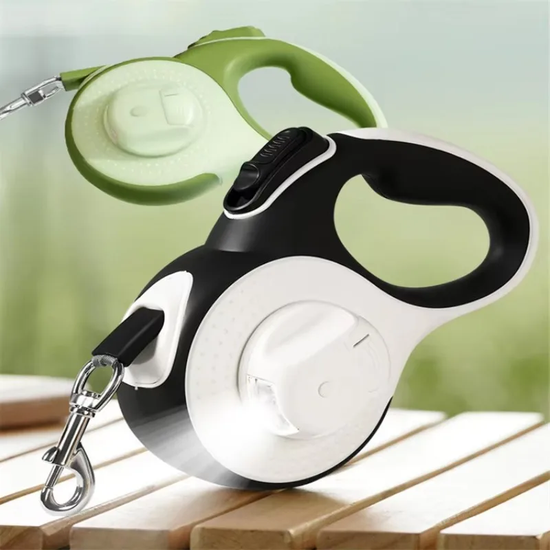8M Retractable Dog Leash Heavy Duty LED Flashlight Pet Walking Lead for Large Dogs Outdoor