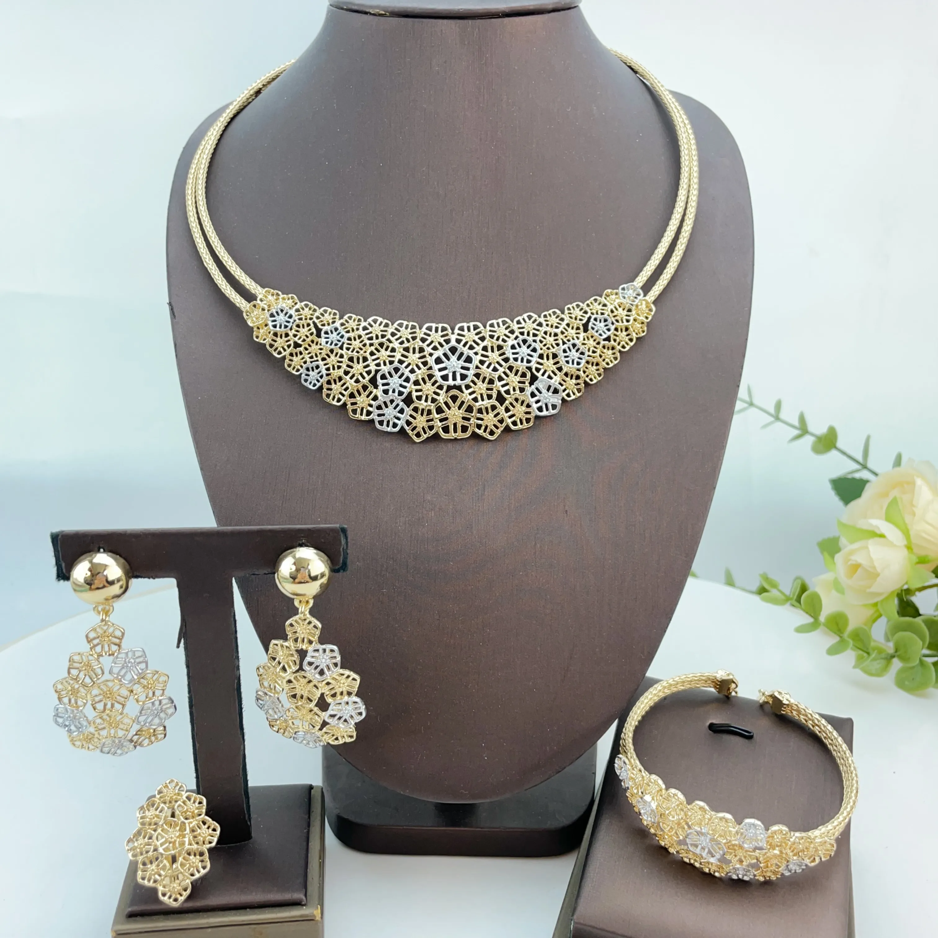 

Наборы ювелирных изделий для женщин, смелый комплект ожерелья, серьги, браслет, свадебные украшения FHK23432