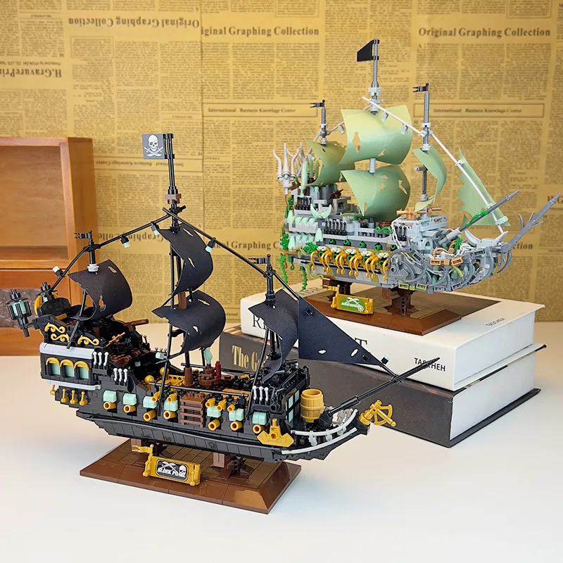 

Idea Noctilucent Ghost Pirate Ship Caribbean Micro Diamond Block Vehicle Construction Building Brick Model Sets Toys Nanobricks