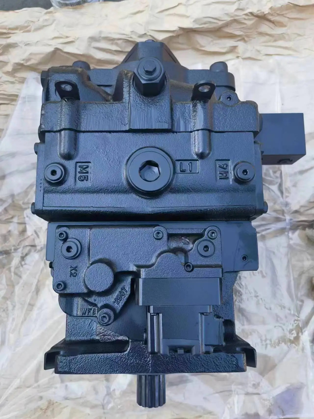 83007357 5728362 C204110849 Pompa idraulica a pistoni 83041431 83027439 83026828