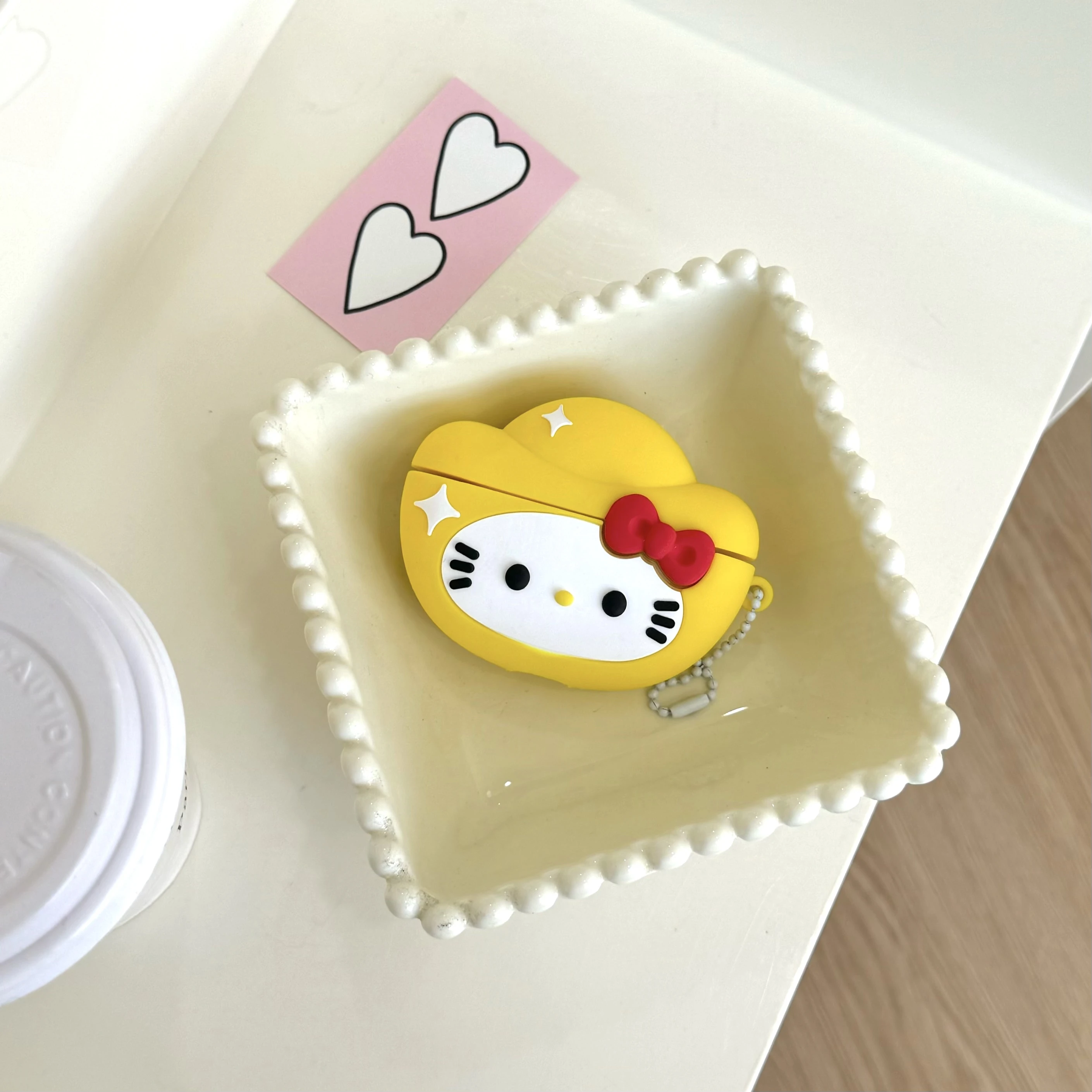 

Sanrio Series New Color Bright Yellow Hello Kitty Anti Drop Anti Slip Earphone Cover Suitable For AirPods 4, 1，2, 3,, Pro, Pro2