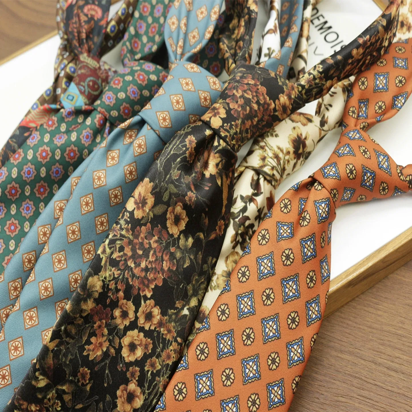 Retro 8 cm Breite Braune Blumen Krawatten Für Männer Frauen Casual Mode Seidige Gedruckt Krawatten Hochzeit Weiche Krawatte Smoking krawatte Geschenk