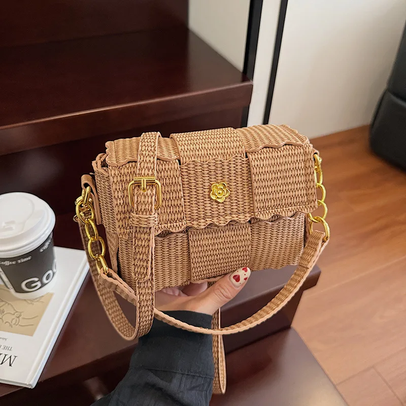 

2025 New Fashion Cookie Pattern Woven Square Bag New Design Women's Underarm Bag Trend Handbags Single Shoulder Crossbody Bag