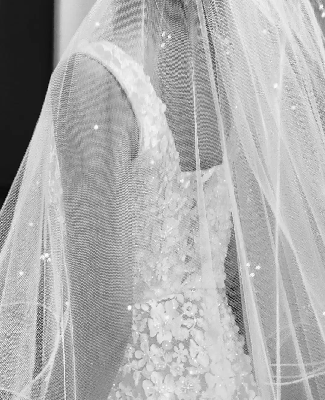 Sondr Luxury Korean Wedding Dresses 2025 Square Collar Sleeveless 3D Lace Appliques Wedding Snap Dresses Customized Party Gown