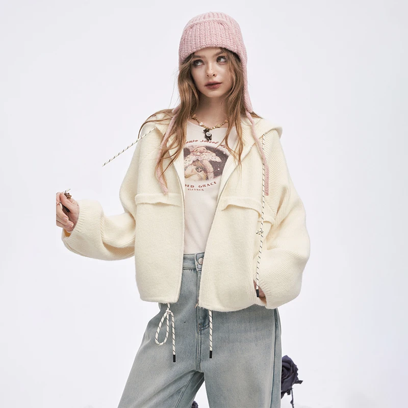 ELFSACK 2025 Winter New Arrivals Casual Solid Fleece Striped Drawstring Hooded Sweater For Women