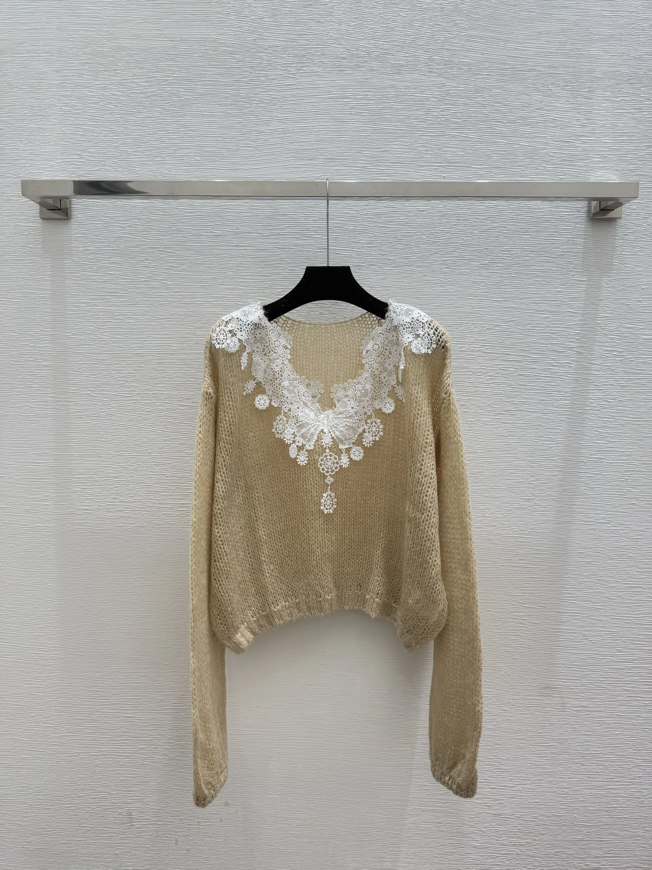 

Высококачественный новый женский кружевной вязаный свитер с v-образным вырезом, свободный и универсальный свитер, топ