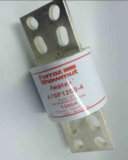 

Fuses: A70P1200-4 1200A 700V / A70P1400-4 A70P1600-4 A70P2000-4 / A70P1600-4TA aR