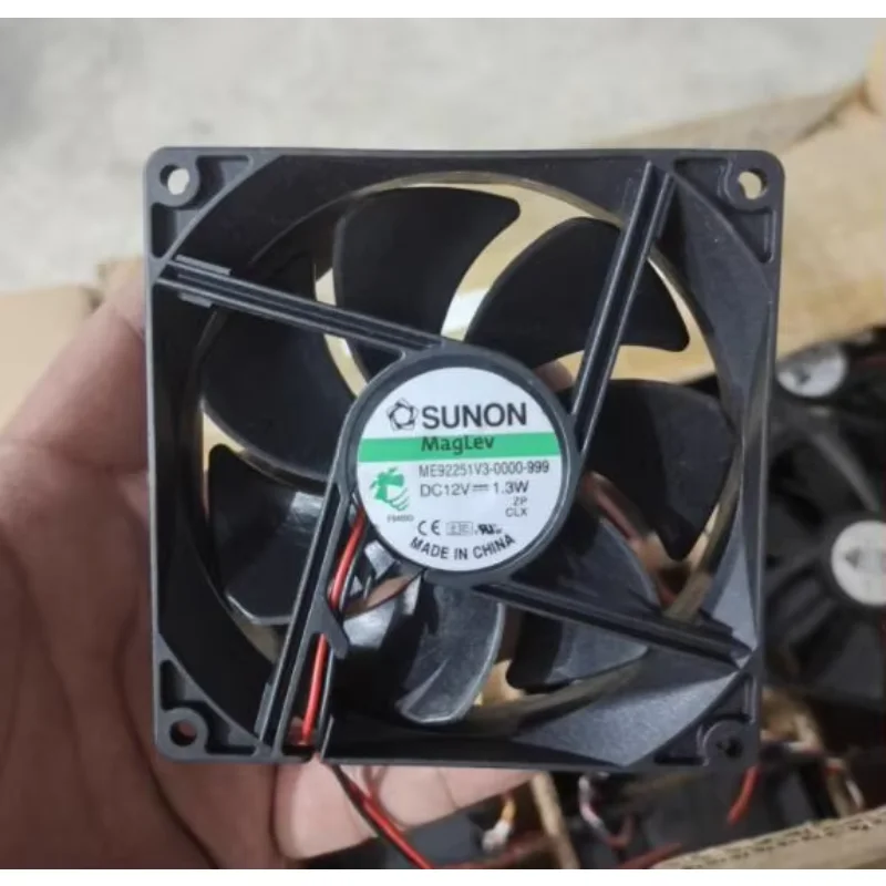 

SUNON ME92251V3-0000-999 DC 12 В 1,3 Вт 90x90x25 мм 2-проводной охлаждающий вентилятор для сервера