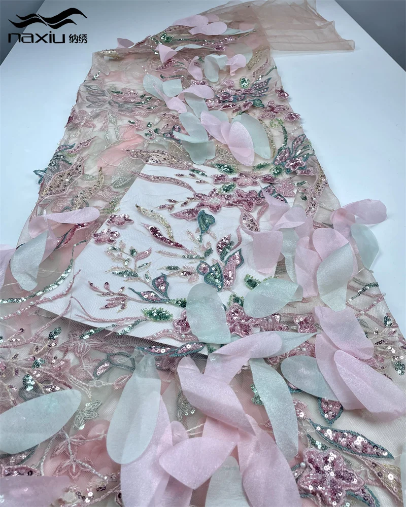 

Madison Wholesale High Quality African Beads Lace Fabric 5 Yards French Nigerian Groom Sequins Lace for Wedding Party Dress Sew