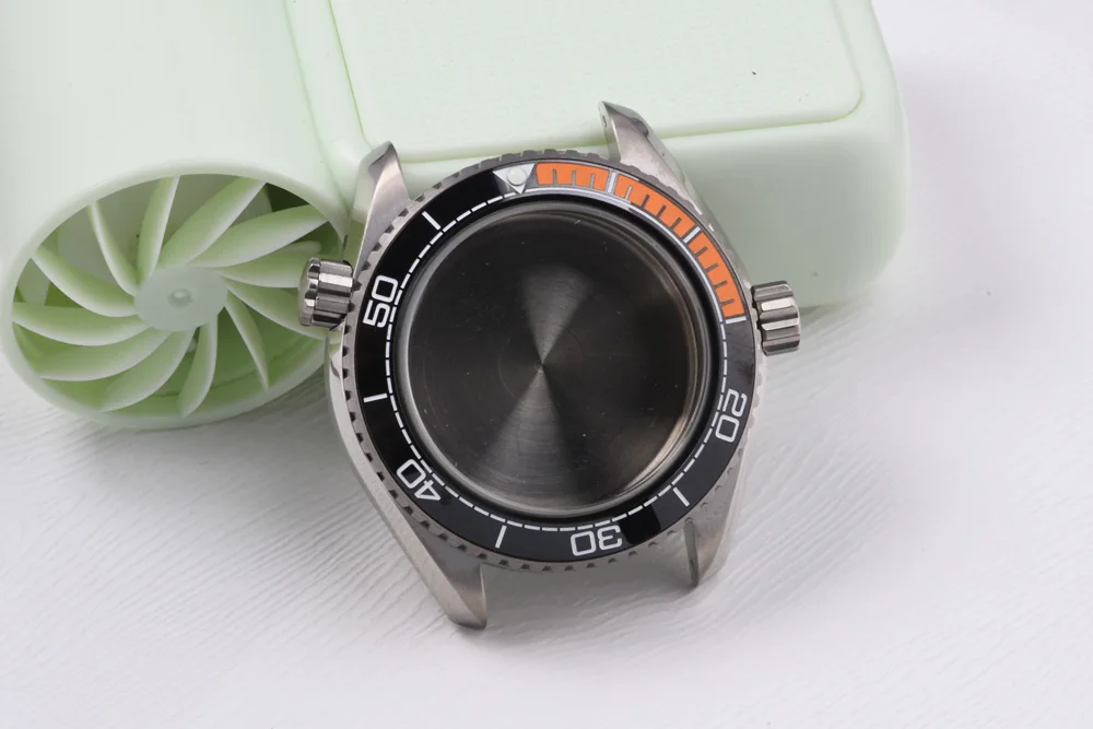 Titanium 3-Uhr-Uhrengehäuse mit Armband passend für SEIKO Mod C3 Super Luminous Saphirglas Taucheruhr für NH35A/36A Uhrwerk Ersatzteile – Detail 1
