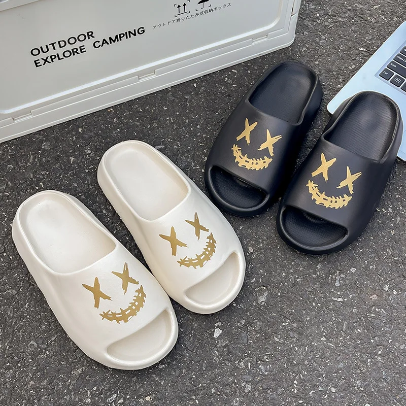 

Smiley Face Pattern EVA Slip on Sandals Home Flat Non-slip Slides for Couple Outdoor Light Quick Drying Beach Slippers Sandalias